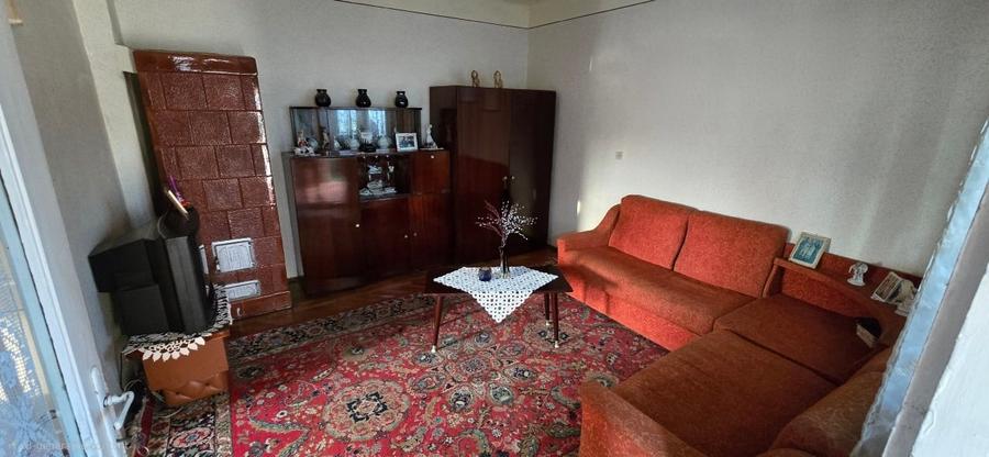 Casă individuală cu 5 camere cu Canalizare în Ciugud