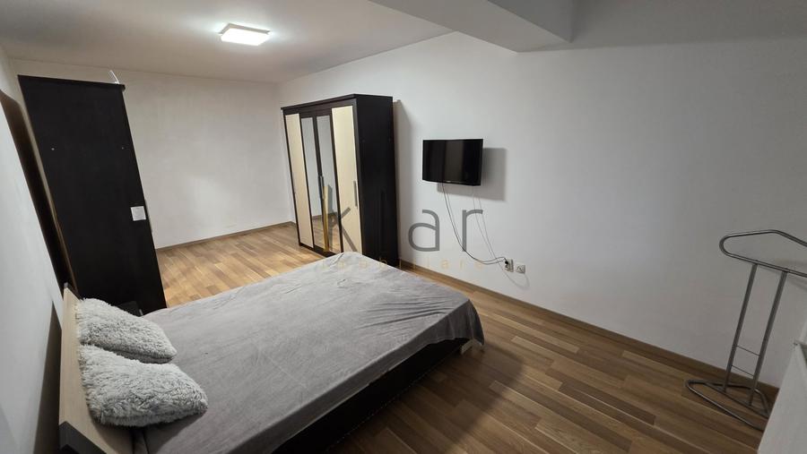 Apartament cu 2 camere semidecomandat, mobilat în Andrei Mureșanu