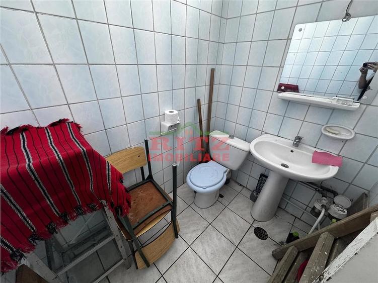 Spațiu comercial, de 47 mp, în