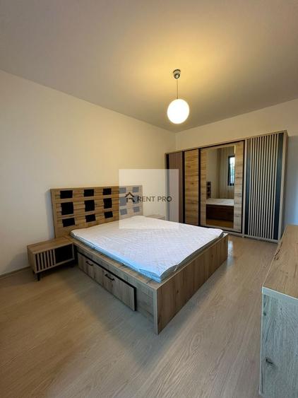 Apartament cu 2 camere semidecomandat, mobilat în Păcii