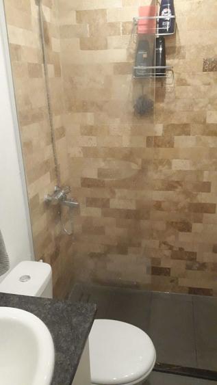 Apartament cu 3 camere semidecomandat în Exterior Vest
