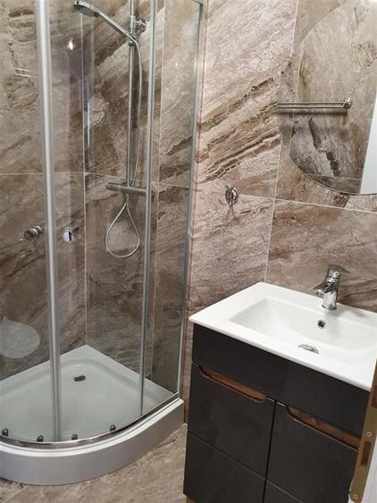 Apartament cu 3 camere semidecomandat, mobilat în Șelimbăr