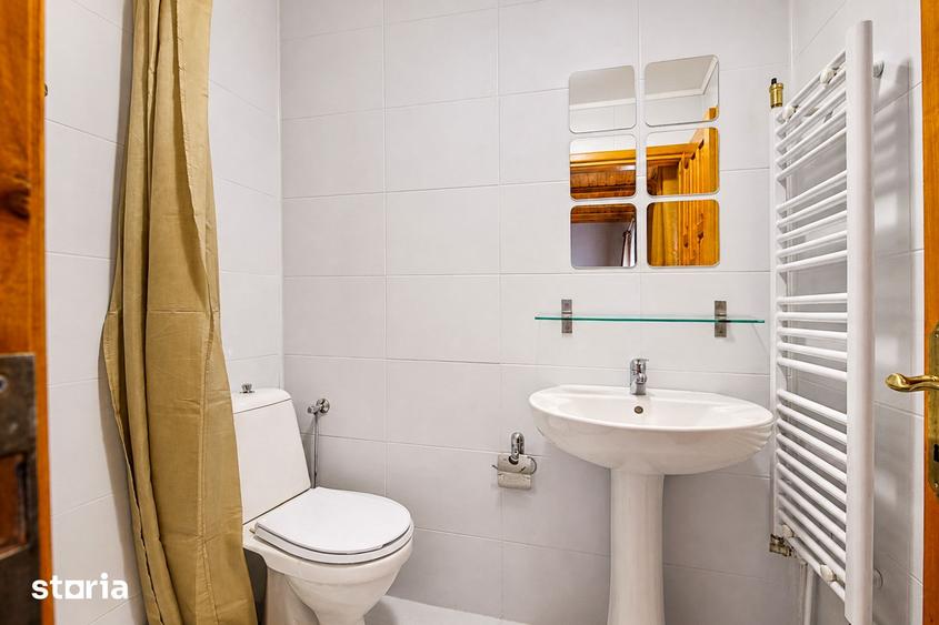 Casă cu 6 camere cu Teren 330 Mp în Opler