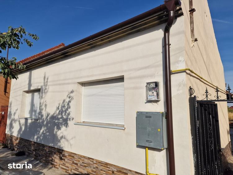 Casă cu 3 camere cu Teren 1712 Mp în Biharia