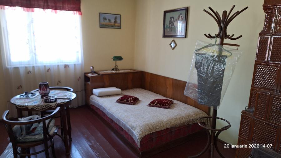 Casă individuală cu 4 camere cu Teren 1796 Mp în Răcari