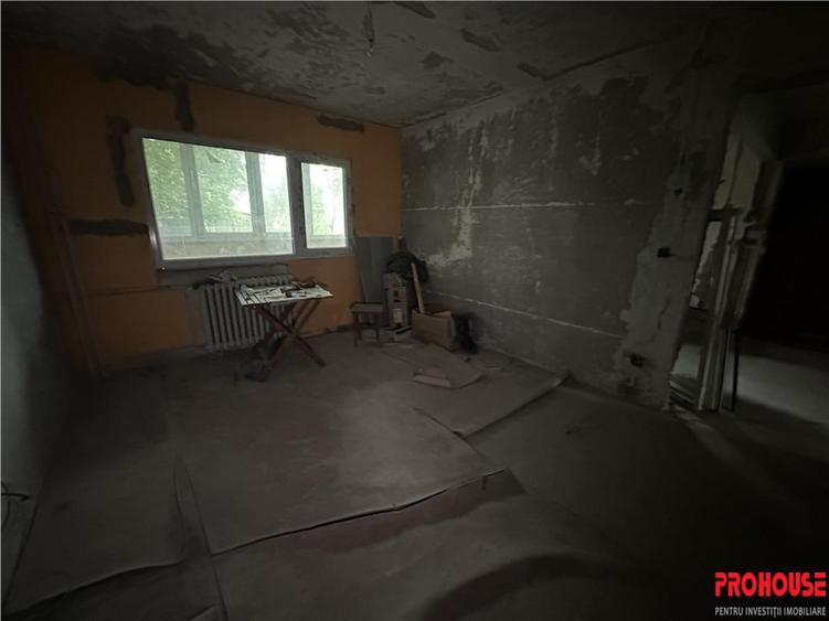 Apartament cu 3 camere decomandat în Orizont
