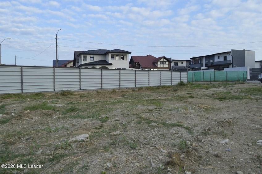 Teren Construcții intravilan de 816 mp, în Tancodrom