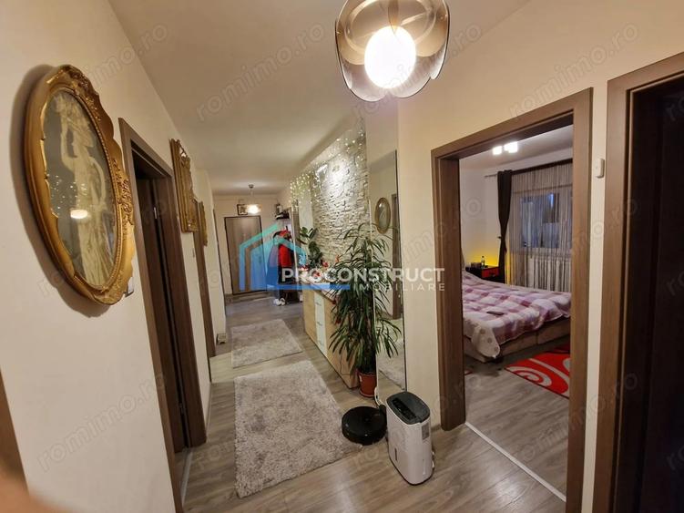 Apartament cu 5 camere nedecomandat, mobilat în UMT