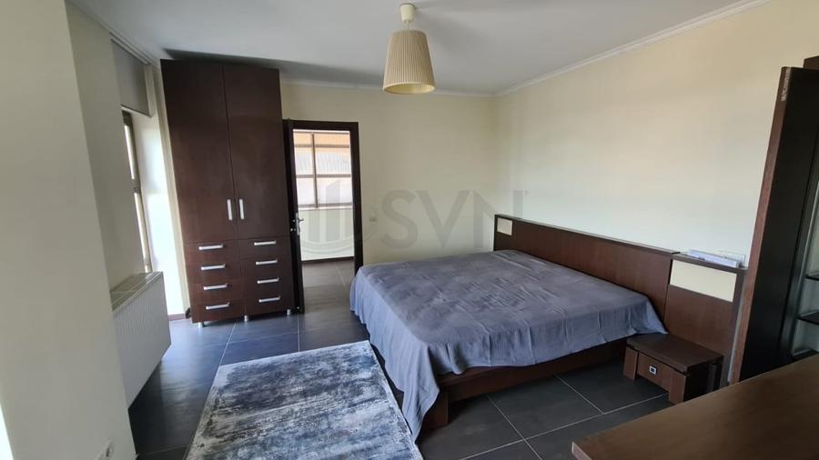 Apartament cu 4 camere semidecomandat, mobilat în Pipera