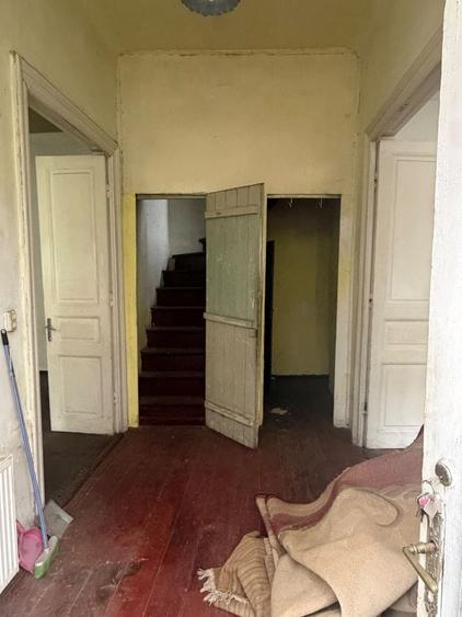 Casă cu 4 camere în Ultracentral