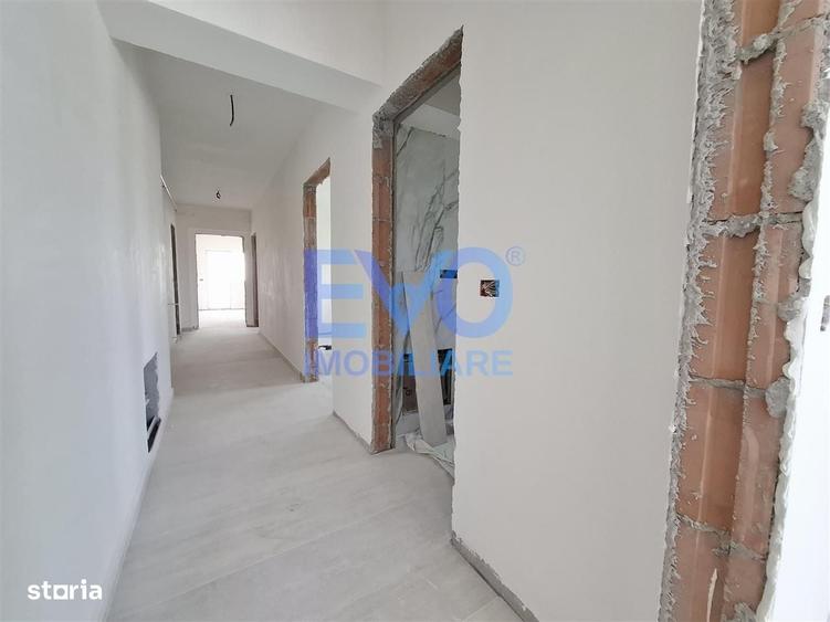 Apartament cu 3 camere decomandat în Galata