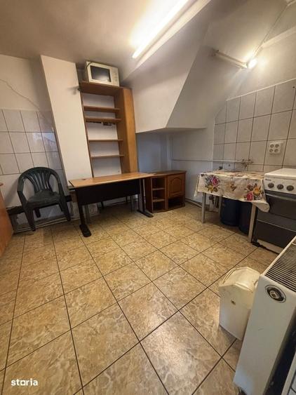 Casă cu 3 camere cu Teren 300 Mp în Central