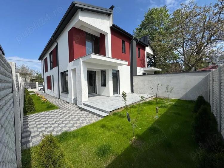 Casă cu 4 camere cu Teren 250 Mp în Central