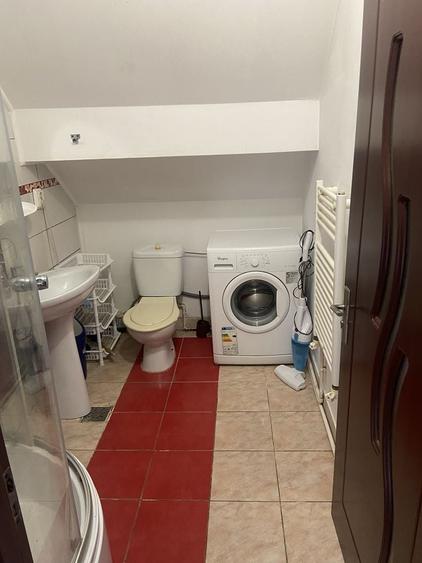 Apartament decomandat în Romanești