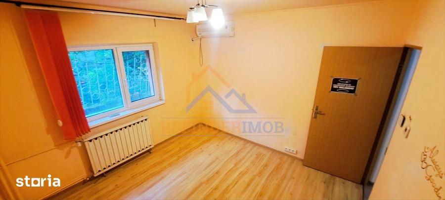 Apartament cu 3 camere decomandat, mobilat în 13 Septembrie