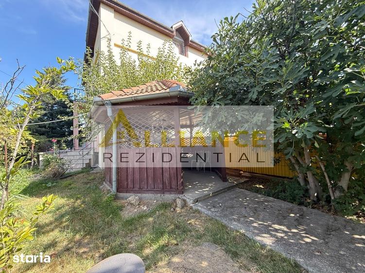 Casă cu Teren 1550 Mp în Glina