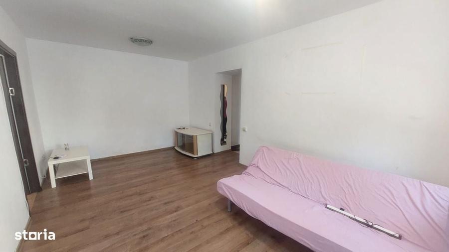 Apartament cu 2 camere semidecomandat în Horea