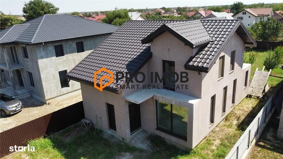 Casă cu 4 camere decomandat în Căpățânești