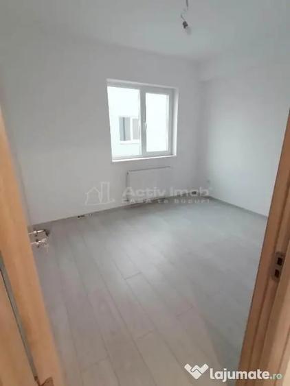 Casă cu 4 camere cu Teren 200 Mp în Rahova