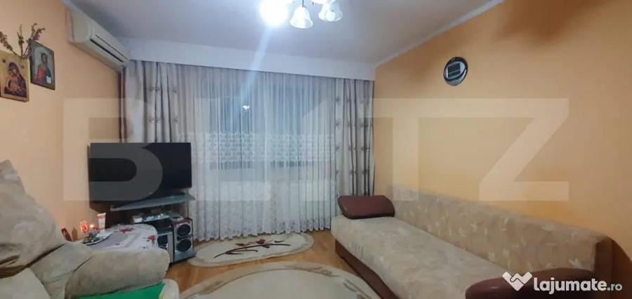 Apartament cu 2 camere semidecomandat, mobilat în Central