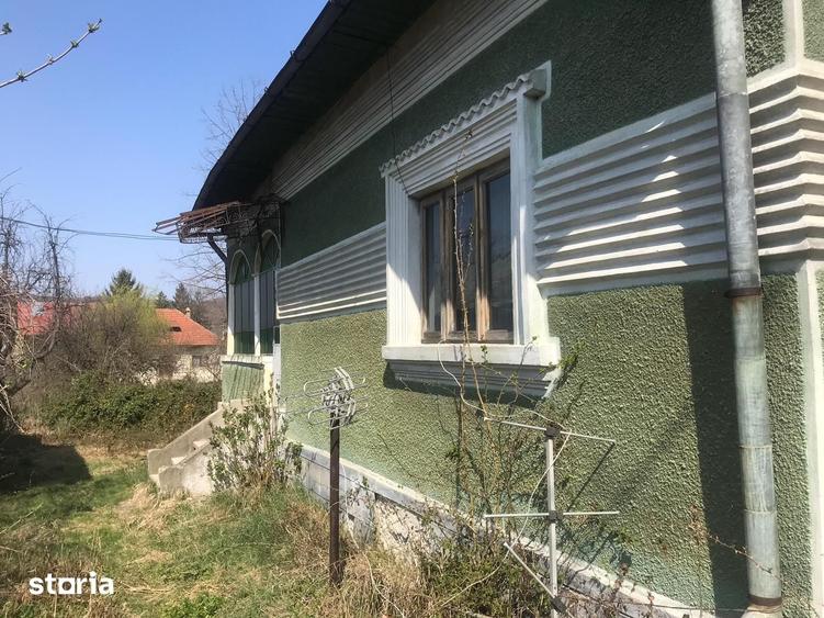 Casă cu 3 camere cu Teren 2266 Mp în Stâlpeni