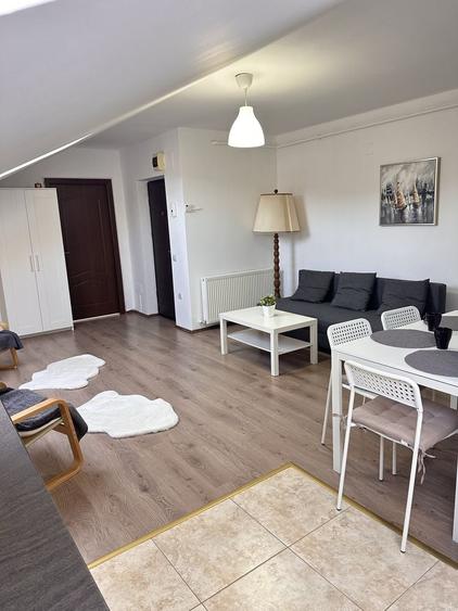 Apartament cu 2 camere decomandat în Florești