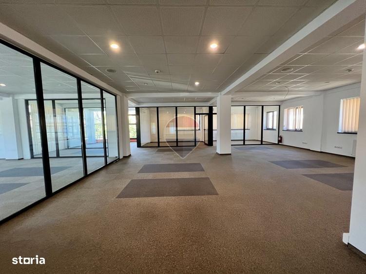 Spațiu comercial, de 291 mp, în Central