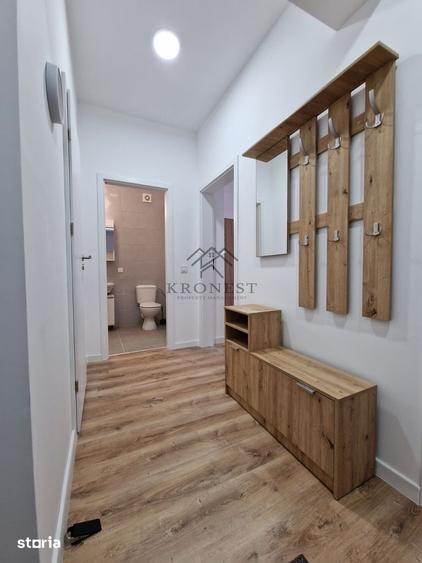 Apartament cu 3 camere, mobilat în Tractorul
