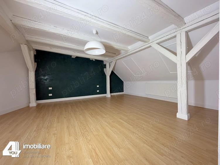 Casa S+P+M zona Ultracentrala la curte cu 2 vecini, recent renovata - 10