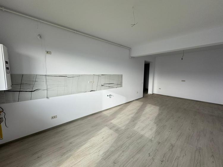 Apartament cu 2 camere semidecomandat în Dobroești