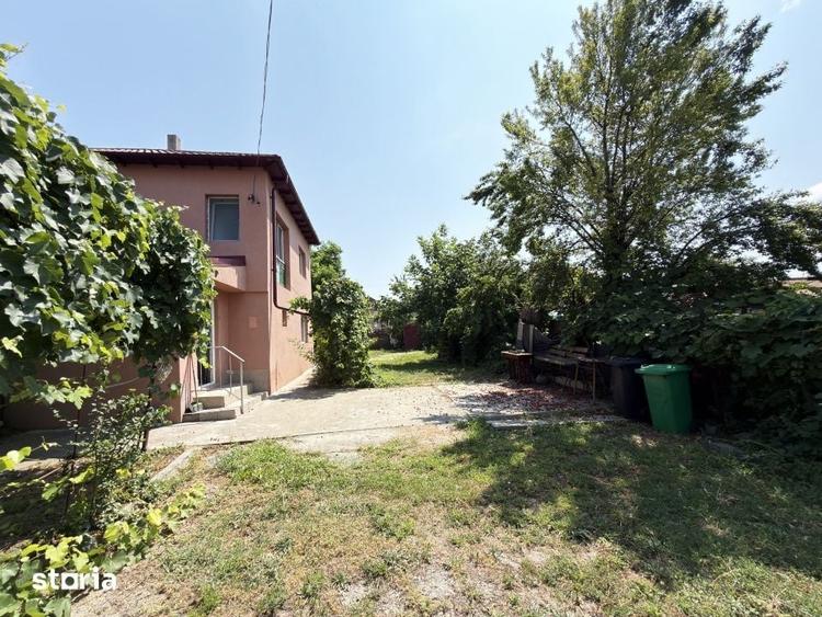 Casă cu 6 camere cu Teren 524 Mp în Mihail Kogălniceanu