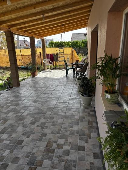 Casă individuală cu 5 camere cu Canalizare în Lascăr Catargiu