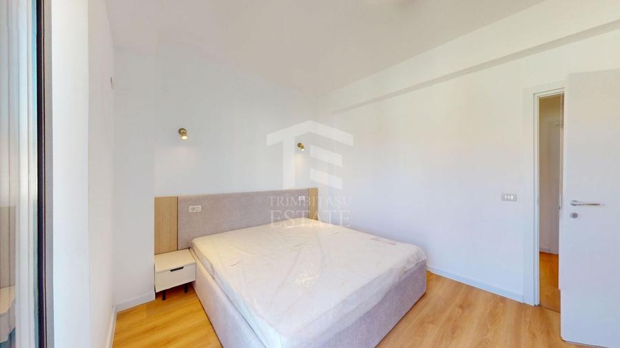 Duplex cu 4 camere cu Canalizare în Exterior Vest