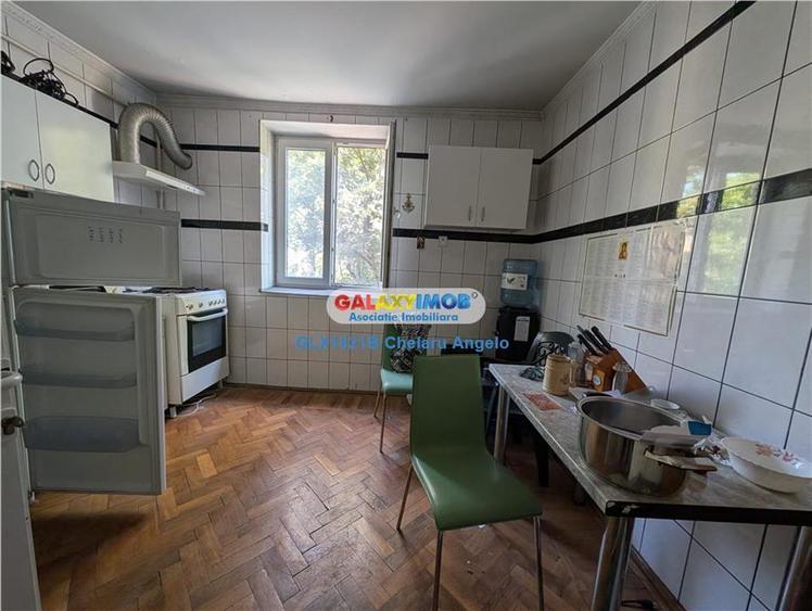 Apartament cu 2 camere semidecomandat în Colentina