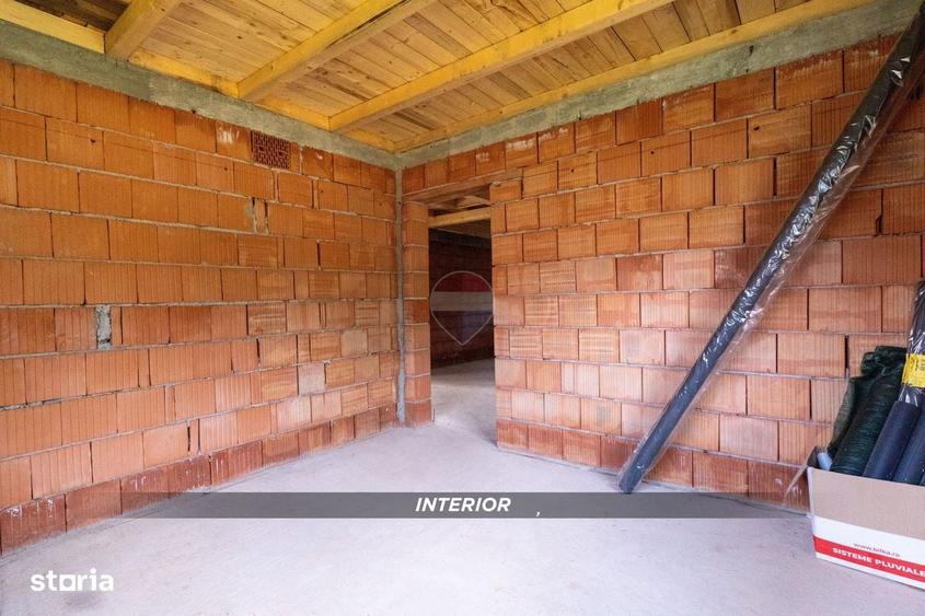 Casă cu 3 camere în Săbișa