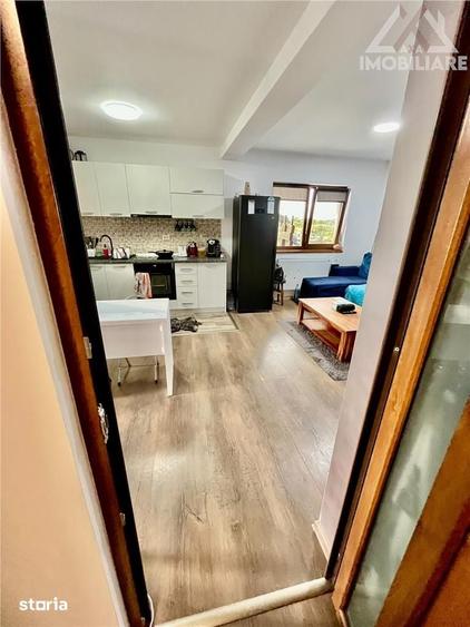 Apartament cu 3 camere în Aroneanu