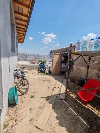 Casă individuală cu 3 camere cu Canalizare în Vidra