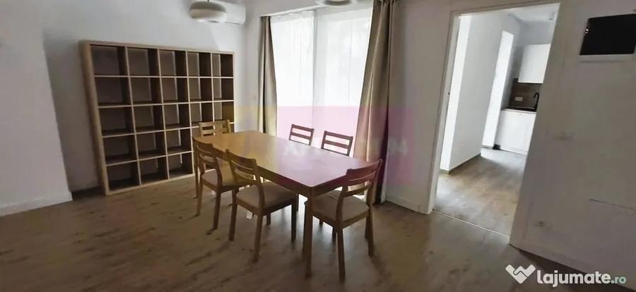 Apartament cu 4 camere decomandat în Ultracentral