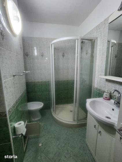 Apartament cu 2 camere decomandat în Central — fotografia 3