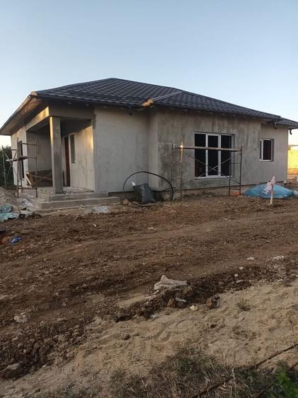 Casă cu 3 camere în Bălăceanca