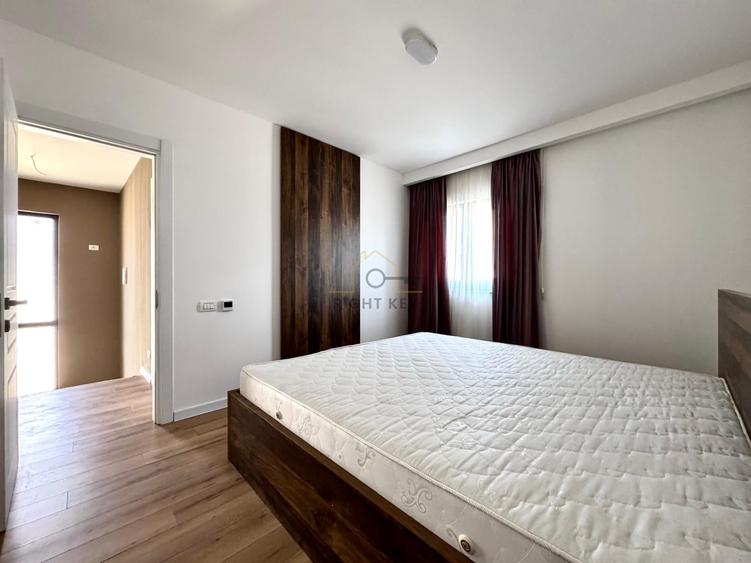 Duplex cu 5 camere cu Canalizare în Clinceni