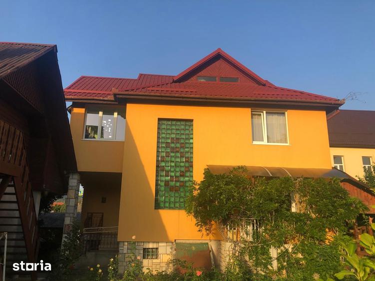 Casă cu 9 camere cu Teren 1000 Mp în Tăuții-Măgherăuș