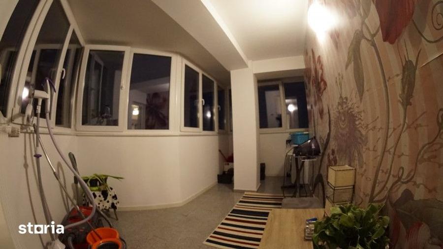 Apartament cu 3 camere, mobilat în Andrei Mureșanu