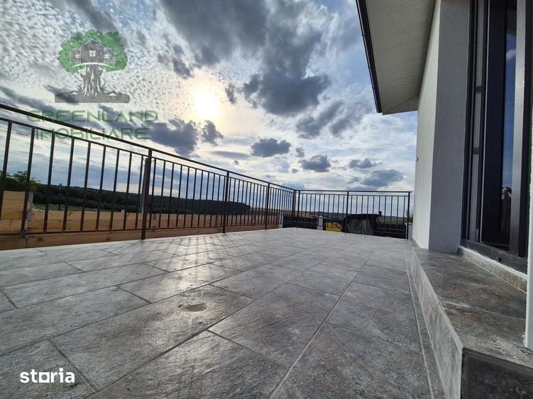Casă cu 4 camere cu Teren 350 Mp în Ciurbești