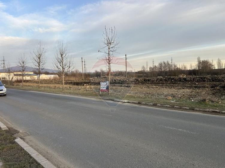 Teren Construcții intravilan de 4600 mp, în Exterior Nord