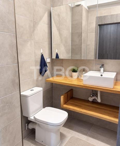 Apartament cu 3 camere semidecomandat, mobilat în Bună Ziua