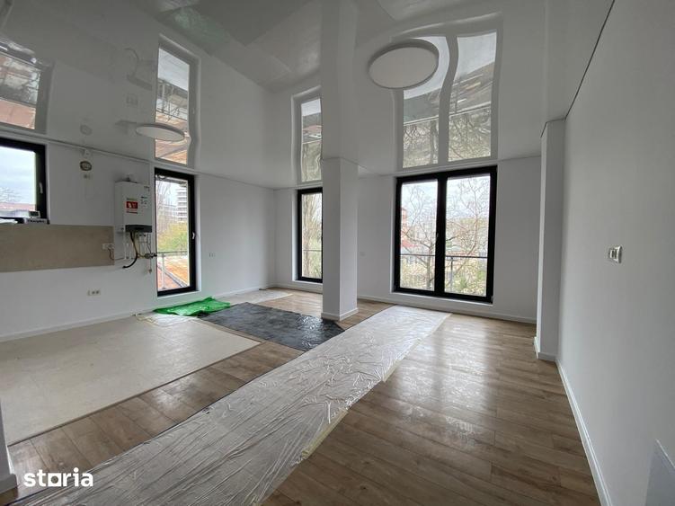 Apartament cu 4 camere în Crângași