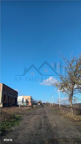 Teren de 652 mp, în Aeroport