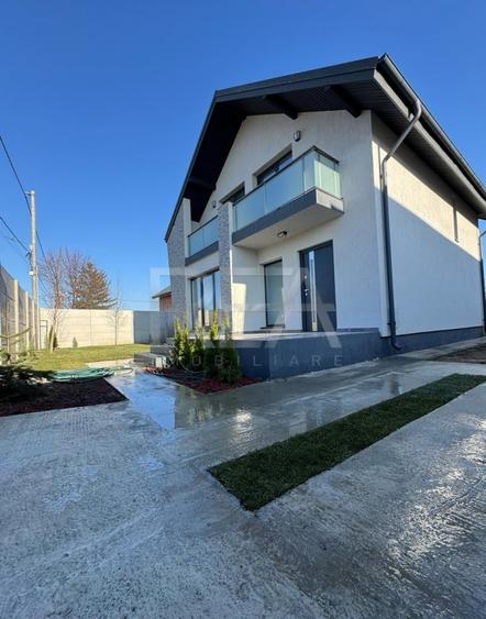 Casă individuală cu 4 camere cu Canalizare în Clinceni