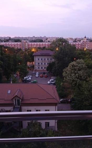Apartament cu 2 camere decomandat în Grozăvești